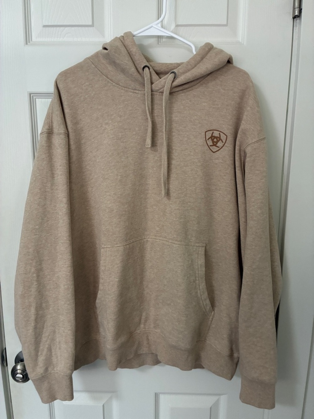 Ariat Men’s Beige Crewneck Hoodie Sweatshirt
